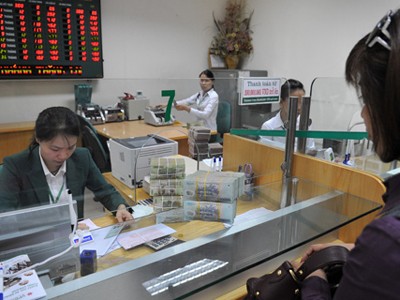 Ngân hàng đồng thuận hạ lãi suất khoản vay cũ về 15% Ngân hàng đồng thuận hạ lãi suất khoản vay cũ về 15%