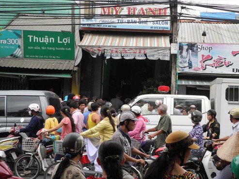 Khởi tố bắt giam nguyên trung tá Công an Tiền Giang Khởi tố bắt giam nguyên trung tá Công an Tiền Giang