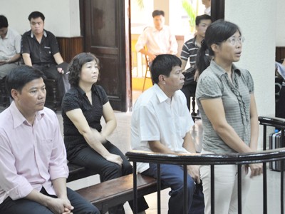 Có dấu hiệu bỏ lọt tội phạm Các bị cáo trong ngày xét xử thứ hai