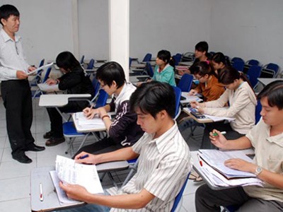 Đi mượn… giảng viên Đi mượn… giảng viên