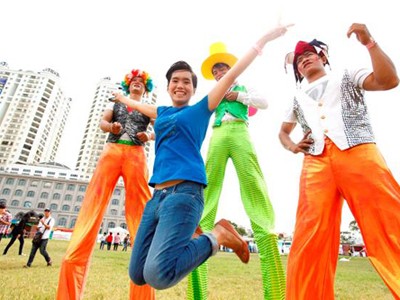 Để hạnh phúc, teen cần giao tiếp ít nhất 8 giờ mỗi ngày Để hạnh phúc, teen cần giao tiếp ít nhất 8 giờ mỗi ngày