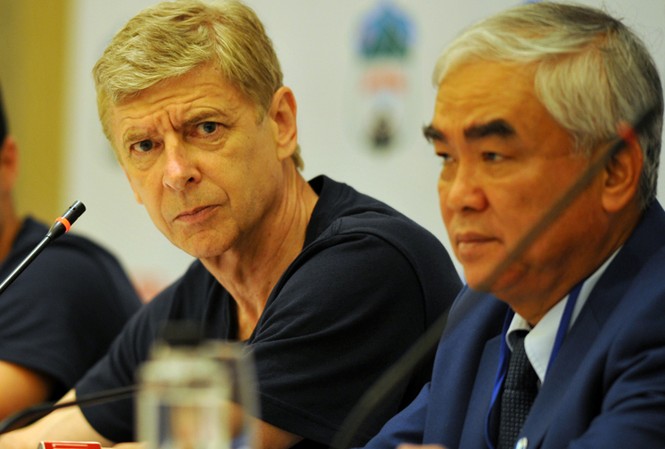 HLV Wenger: Mong đội VN không đá nhanh như... nói HLV Wenger: Mong đội VN không đá nhanh như... nói