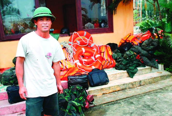 Những người hùng trong cơn sóng dữ Những người hùng trong cơn sóng dữ