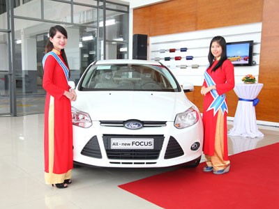Ford VN khai trương Phú Mỹ Ford Ford VN khai trương Phú Mỹ Ford