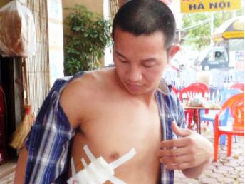 Một nghi can vụ xả súng truy sát chủ quán bia bị bắt Một nghi can vụ xả súng truy sát chủ quán bia bị bắt