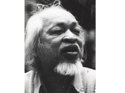 Nhà thơ Hoàng Trung Thông: Đầu trần đi dưới trời mưa Nhà thơ Hoàng Trung Thông: Đầu trần đi dưới trời mưa