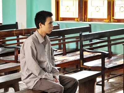 Tên trộm lập mưu hãm hiếp con để 'trả thù' bố Tên trộm lập mưu hãm hiếp con để 'trả thù' bố