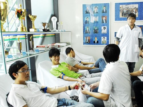 Hơn 500 hồ sơ tham gia Giải thưởng Chim Én 2013 Hơn 500 hồ sơ tham gia Giải thưởng Chim Én 2013
