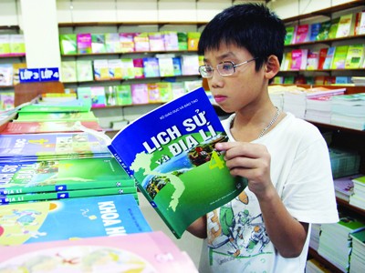 Cần nhiều bộ sách hay chất lượng giáo viên? Cần nhiều bộ sách hay chất lượng giáo viên?