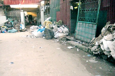 Làng chăn gối: Vỏ xịn, ruột rác Làng chăn gối: Vỏ xịn, ruột rác