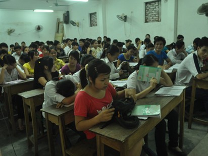 Luyện thi đại học: Kẻ giàu, người khánh kiệt Luyện thi đại học: Kẻ giàu, người khánh kiệt