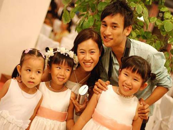 Mẹ trẻ hồn nhiên dạy con hư Nuôi dạy con ngoan là thách thức với nhiều gia đình trẻ