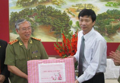 VPF mời nguyên Thứ trưởng Bộ Công an làm cố vấn chống tiêu cực VPF mời nguyên Thứ trưởng Bộ Công an làm cố vấn chống tiêu cực