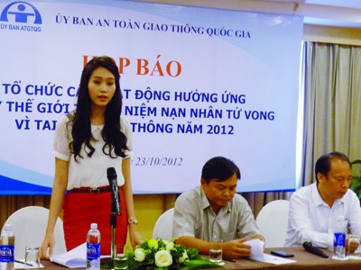 Hoa hậu Đặng Thu Thảo làm Đại sứ an toàn giao thông Hoa hậu Đặng Thu Thảo làm Đại sứ an toàn giao thông