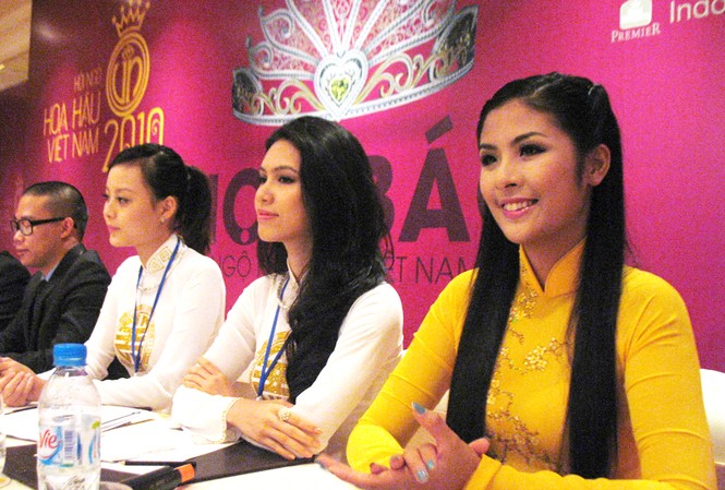 Hoa hậu Việt Nam 2010 hội ngộ tại Huế Ngọc Hân, Hoàng My, Lê Thu Huyền Trang trong họp báo