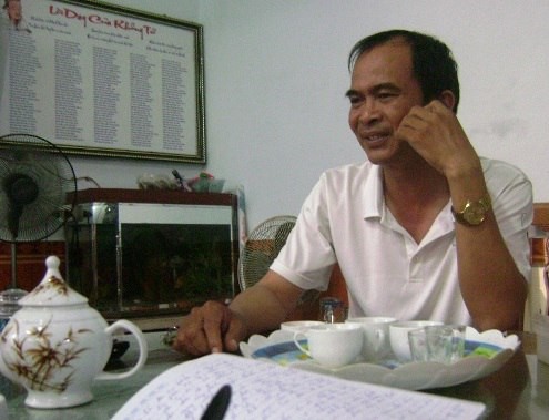 Cảnh sát bắn 2 người đi đường 'vì uy tín của ngành' Cảnh sát bắn 2 người đi đường 'vì uy tín của ngành'