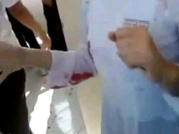 Đâm bạn cùng lớp, bồi thường 240 triệu đồng Đâm bạn cùng lớp, bồi thường 240 triệu đồng