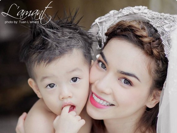 Chi phí 'khủng' của trường mầm non của con trai Hà Hồ Chi phí 'khủng' của trường mầm non của con trai Hà Hồ