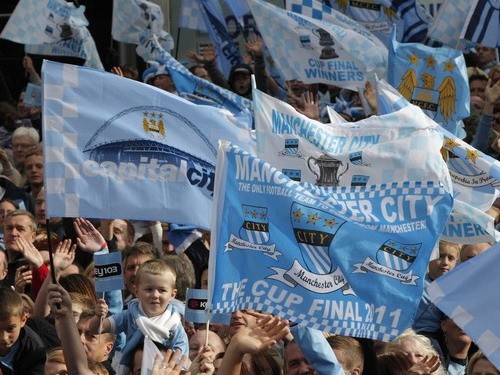 Man City tưng bừng mừng FA Cup Man City tưng bừng mừng FA Cup