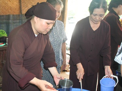 Nuôi ước nguyện, sẻ chia với người nghèo Nuôi ước nguyện, sẻ chia với người nghèo