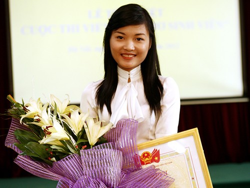Ước mơ của nữ sinh Ngoại giao rinh 10 triệu đồng Ước mơ của nữ sinh Ngoại giao rinh 10 triệu đồng