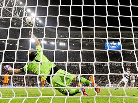 Real Madrid: ‘Báo động đỏ’ từ hàng thủ Real Madrid: ‘Báo động đỏ’ từ hàng thủ