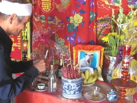 Thảm kịch trong ngôi nhà nghèo Thảm kịch trong ngôi nhà nghèo
