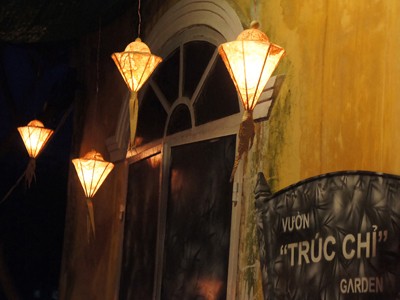 Ngỡ ngàng 'Trúc Chỉ' Ngỡ ngàng 'Trúc Chỉ'