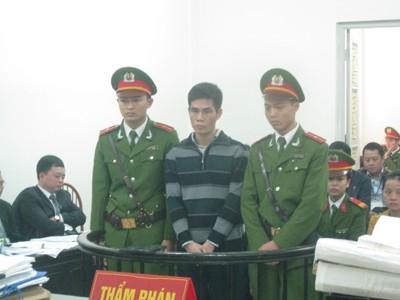Trốn thuế, giám đốc cùng 2 nữ nhân viên “bóc lịch” Trốn thuế, giám đốc cùng 2 nữ nhân viên “bóc lịch”