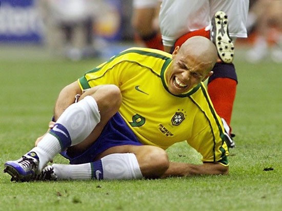 Ronaldo bán độ trước Chung kết France '98? Ronaldo bán độ trước Chung kết France '98?