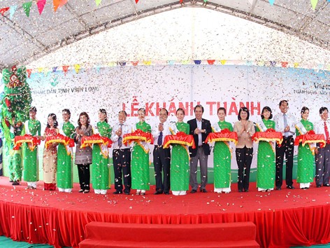 Vietcombank trao tặng trường mẫu giáo Tân Mỹ Vietcombank trao tặng trường mẫu giáo Tân Mỹ