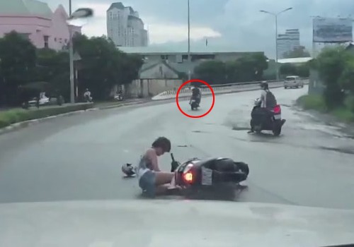 Cận cảnh cướp giật trên cầu Sài Gòn Cận cảnh cướp giật trên cầu Sài Gòn