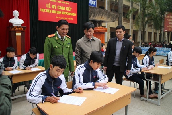 1.700 học sinh, thầy cô giáo cam kết không đốt pháo Các học sinh cam kết không sử dụng pháo
