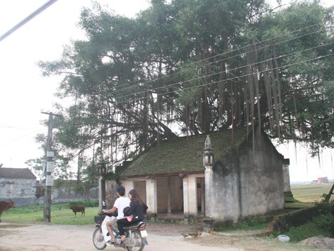 Làng anh, làng em Làng anh, làng em