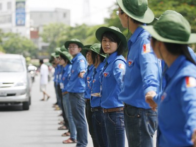 Đấu tranh mạnh mẽ với cái ác, cái xấu Đấu tranh mạnh mẽ với cái ác, cái xấu
