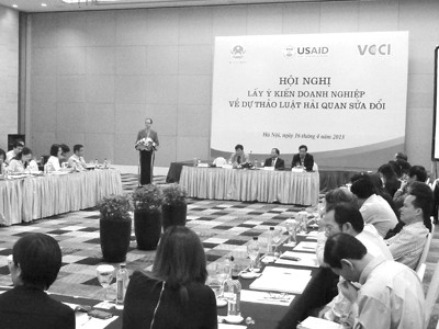 Sửa luật hải quan “thúc” xuất nhập khẩu Sửa luật hải quan “thúc” xuất nhập khẩu