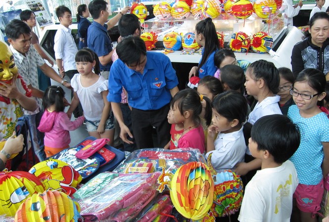 Ấm lòng Tết Trung thu Ấm lòng Tết Trung thu