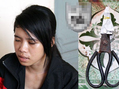 Thôn nữ cắn người yêu 6 nhát, đâm kéo vào ngực Thôn nữ cắn người yêu 6 nhát, đâm kéo vào ngực
