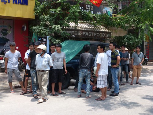Va quệt xe máy, nam thanh niên nguy kịch Va quệt xe máy, nam thanh niên nguy kịch