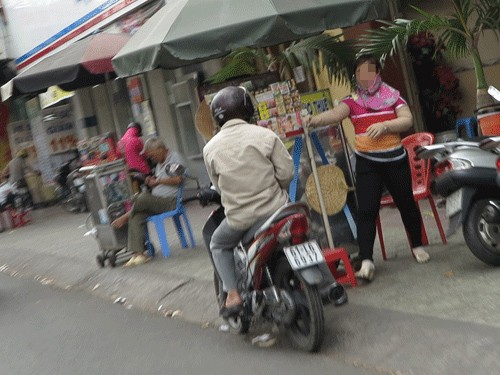 Thuốc kích dục bán đầy đường Thuốc kích dục bán đầy đường