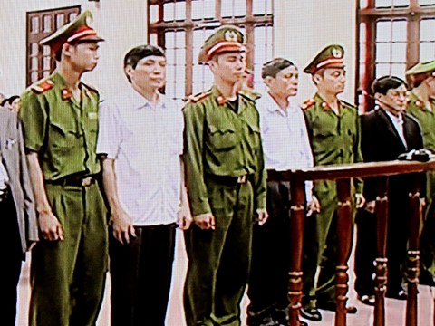 Xử phúc thẩm cựu quan chức huyện Tiên Lãng Xử phúc thẩm cựu quan chức huyện Tiên Lãng