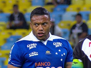 Cựu sao Real Madrid bị điều tra bán độ Cựu sao Real Madrid bị điều tra bán độ