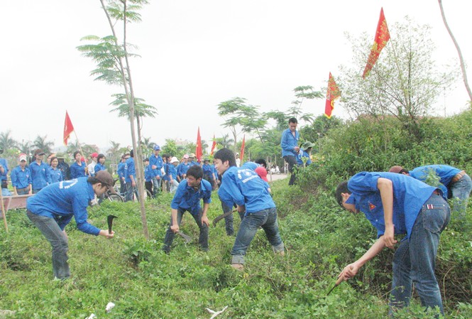 Thanh Hóa ra quân Hè tình nguyện 2010 Sinh viên ĐH Hồng Đức làm vệ sinh môi trường