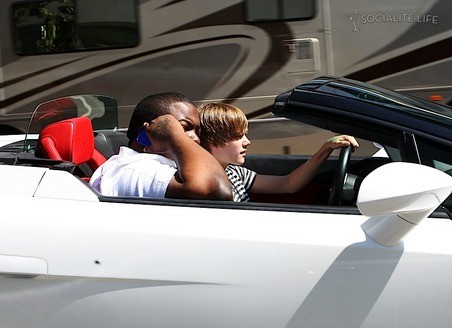 Hoàng tử teen Justin Bieber “trúng mánh” một chiếc Lamborghini Hoàng tử teen Justin Bieber “trúng mánh” một chiếc Lamborghini