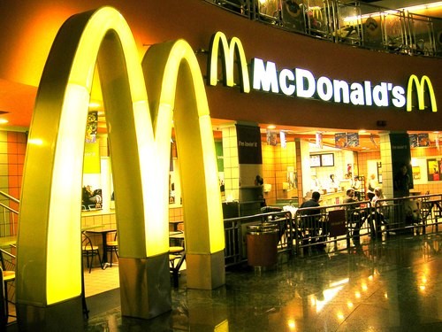 Doanh nhân Nguyễn Bảo Hoàng: McDonald's và hơn thế nữa... Doanh nhân Nguyễn Bảo Hoàng: McDonald's và hơn thế nữa...