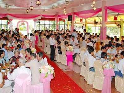 Cán bộ không được tổ chức tiệc cưới quá 50 mâm Cán bộ không được tổ chức tiệc cưới quá 50 mâm