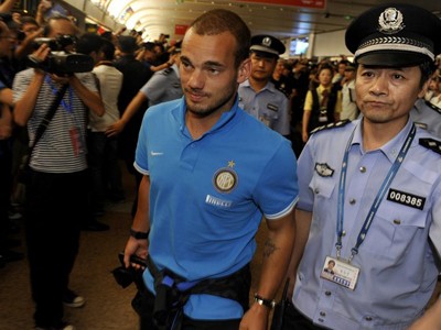 Sneijder rất muốn đến M.U Sneijder rất muốn đến M.U