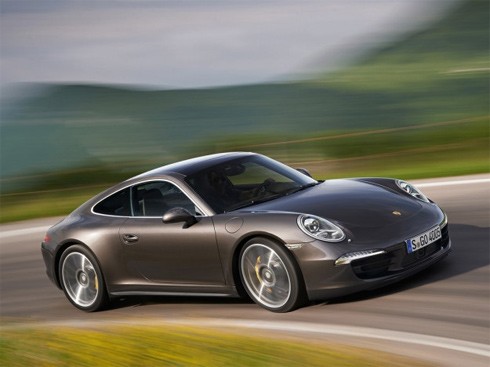 Porsche ra mắt 911 Carrera dẫn động 4 bánh Porsche ra mắt 911 Carrera dẫn động 4 bánh