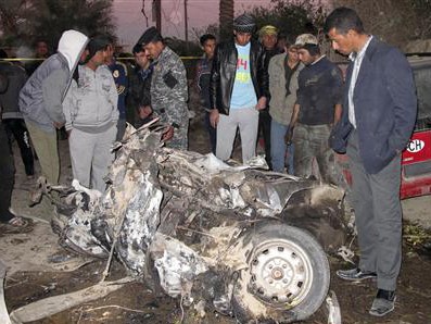 Nổ bom hàng loạt tại Iraq, hơn 30 người thiệt mạng Nổ bom hàng loạt tại Iraq, hơn 30 người thiệt mạng