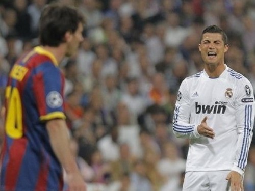 Pele ‘chém gió’: tôi giỏi hơn cả Ronaldo lẫn Messi Pele ‘chém gió’: tôi giỏi hơn cả Ronaldo lẫn Messi